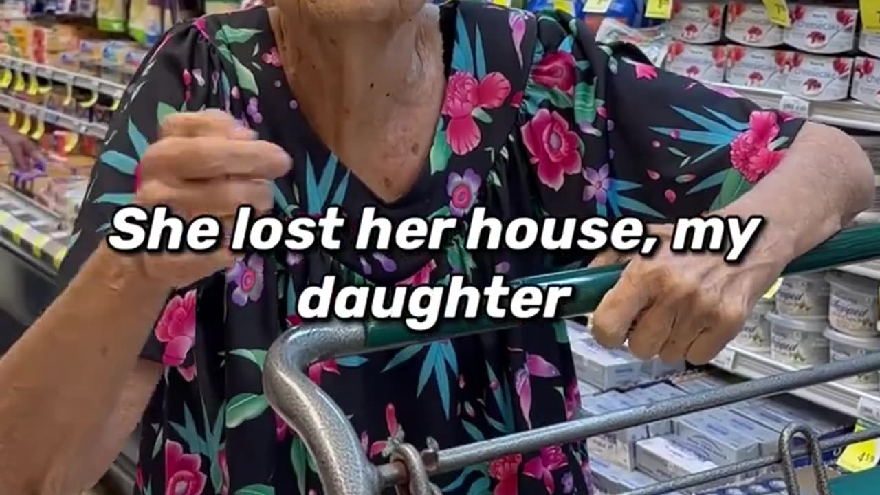 This 91 year old has lost EVERYTHING.. 😭💔