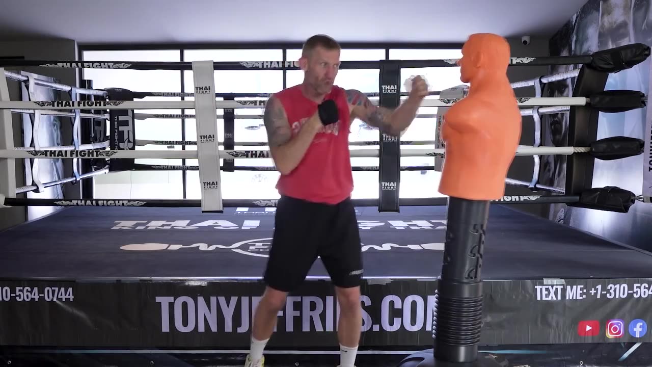 Tony Jeffries: How to Fight a Big Fat Stronger Guy