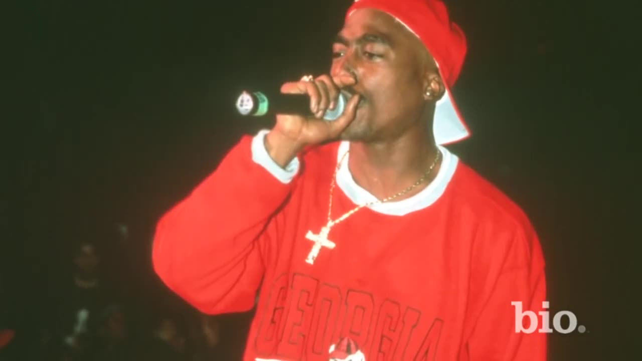 Tupac Shakur: Rapper, Poet, Actor & King of Hip-Hop | Mini Bio | Biography