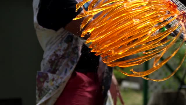 Slow-Mo Jelly Tennis