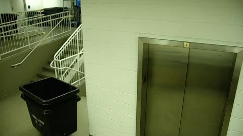 7110CVCULElevator#3Lobby_2021-01-06_23h20min01s887ms.mp4