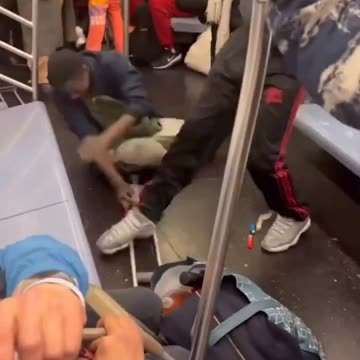 Whats going on in NYC subway.