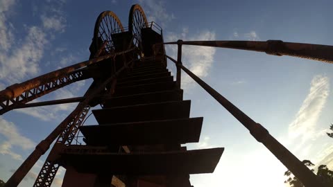 Climbing a Sketchy Abandoned Mine Shaft!