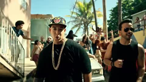Luis Fonsi - Despacito ft. Daddy Yankee