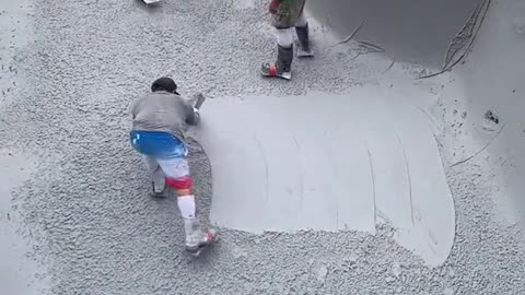 The skill of spraying concrete works is very beautiful