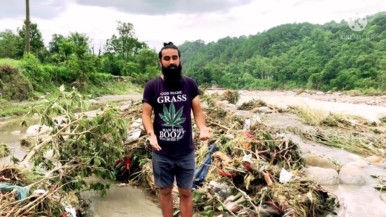 धर्मशाला में बादल फटने के बाद का दृश्य (AFTER FLOOD)बाढ़ मैं बहे खेत, वे घर हुए लोग, लापता हुए लोग ?