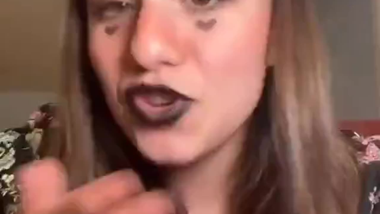 Going tanning is racist according to this person