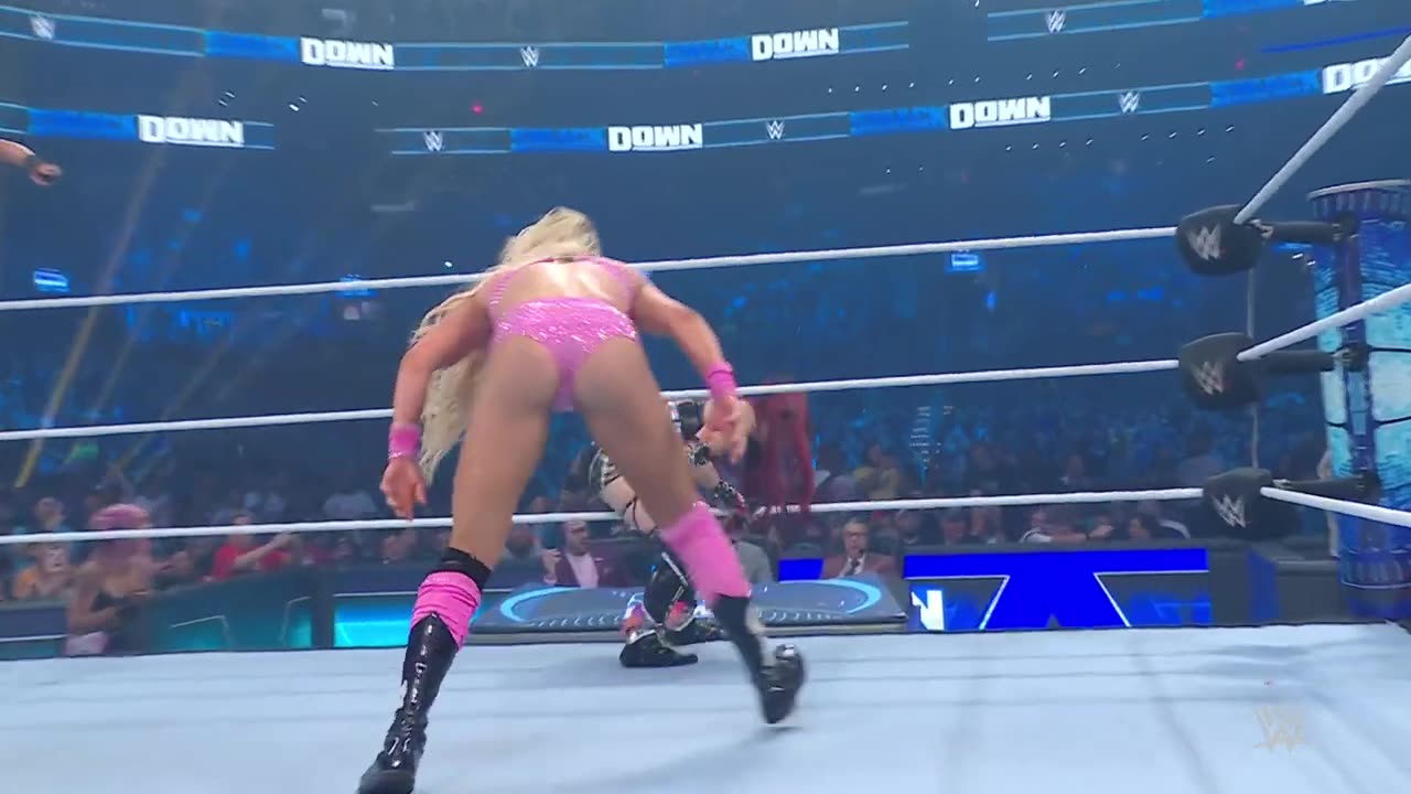 Asuka Steals The WWE Womens Title