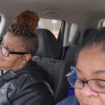 Blonde lady takes a beauty bath in milk #jokeoftheday