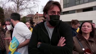 Javier Bardem protests outside Russian embassy