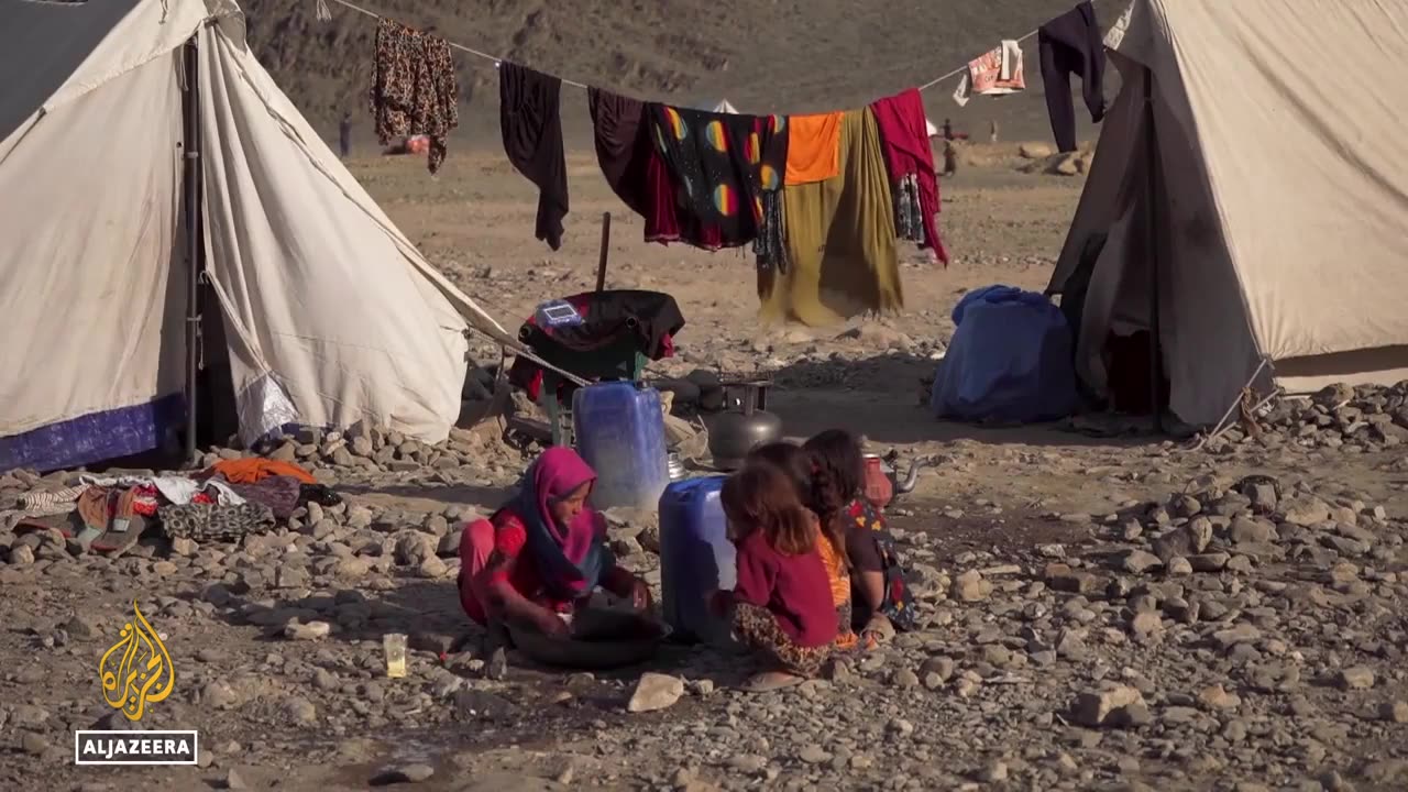 Pakistan defends charging £660 fee from Afghan refugees leaving country