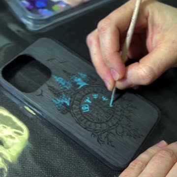 Facts about the wooden smartphone case