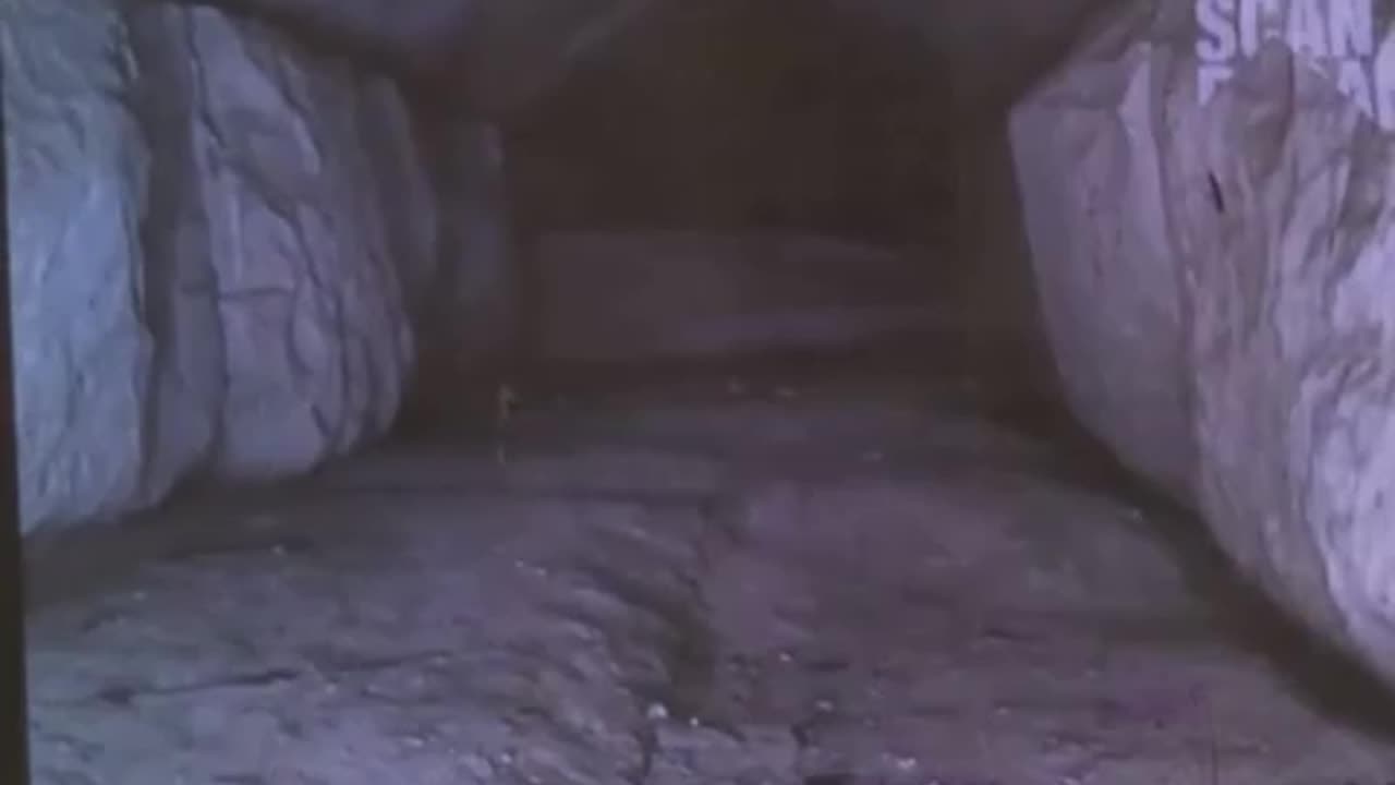 A hidden corridor has been discovered close in the Great Pyramid of Giza in Egypt.