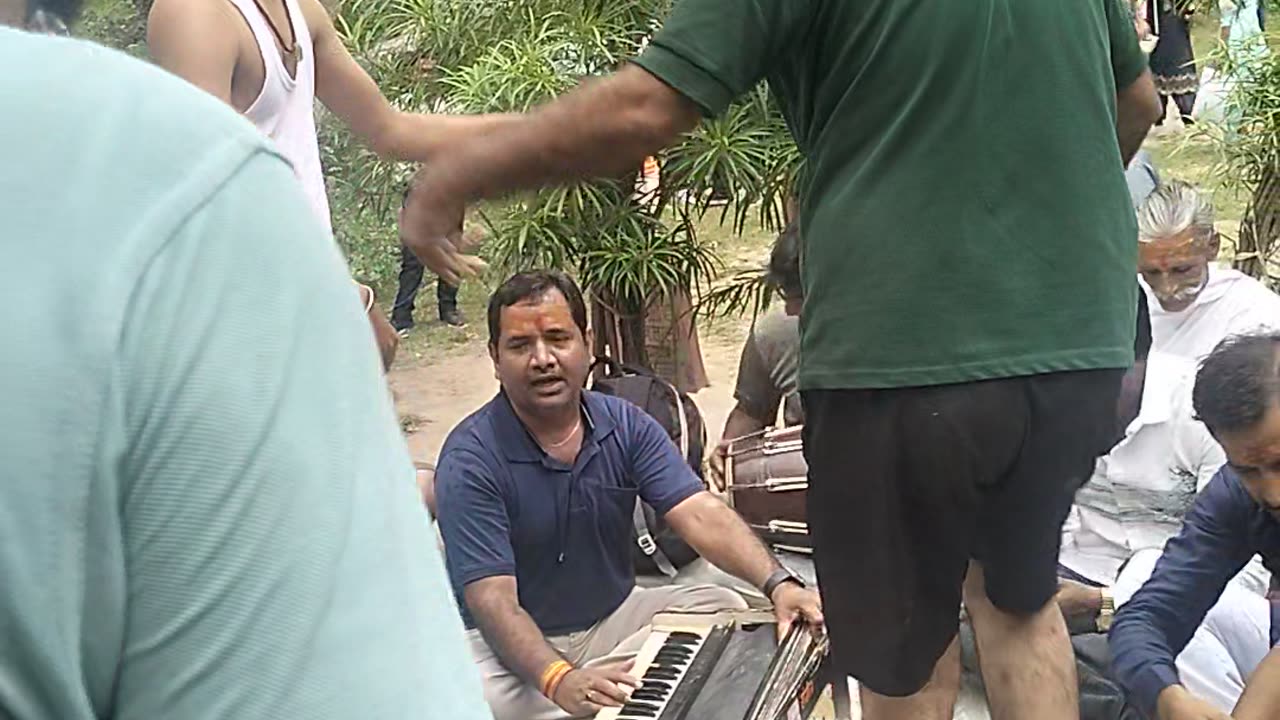 Bhajan kirtan