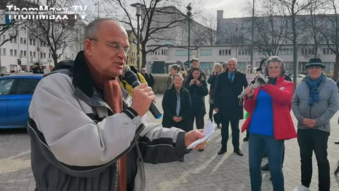 Dr. Langhans: "Techcamp - Geopolitik, die über Leichen geht" - Friedensdemo-warmUp 18.2.23(3)