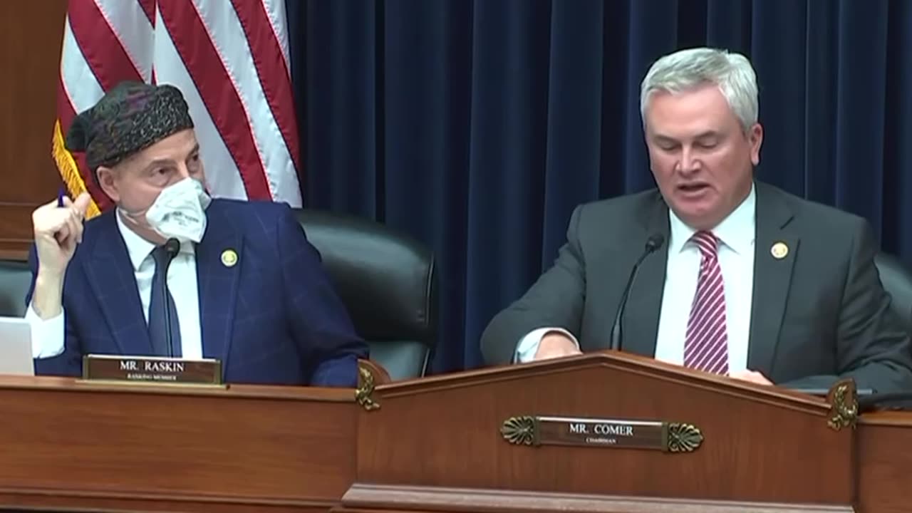 James Comer puts Lil Jamie in his place 🤣