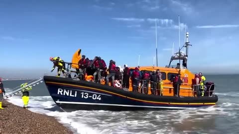 WE HATE YOU - WE DESPISE YOU