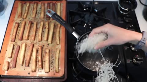 How to make Fresh Thai Spring Rolls (with Spicy Peanut Sauce)