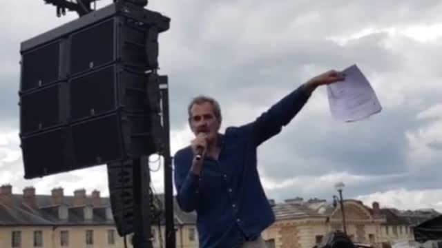 Intervention d’un Médecin, ayant travaillé chez Pfizer, au rassemblement du 31/07.