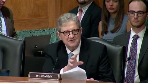 Senator Kennedy SHREDS Chief Biden Regulator In Stunning Takedown