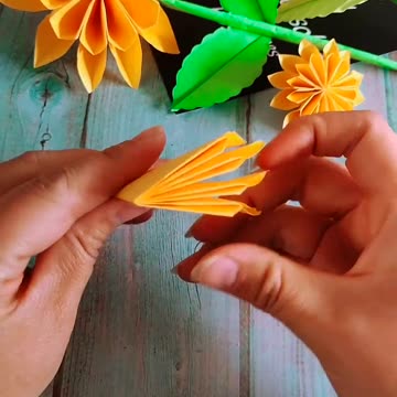 How to Make Flower Crafts from Origami Paper