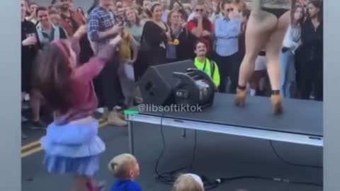 SICK: Drag Queen Teaches Child to "Twerk" at "All-Ages" NYC Drag Show