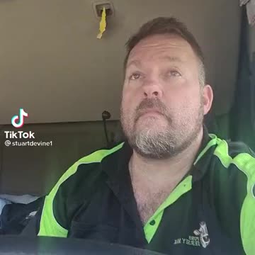 Australia Trucker: Time for Truckers to Blockade the Border