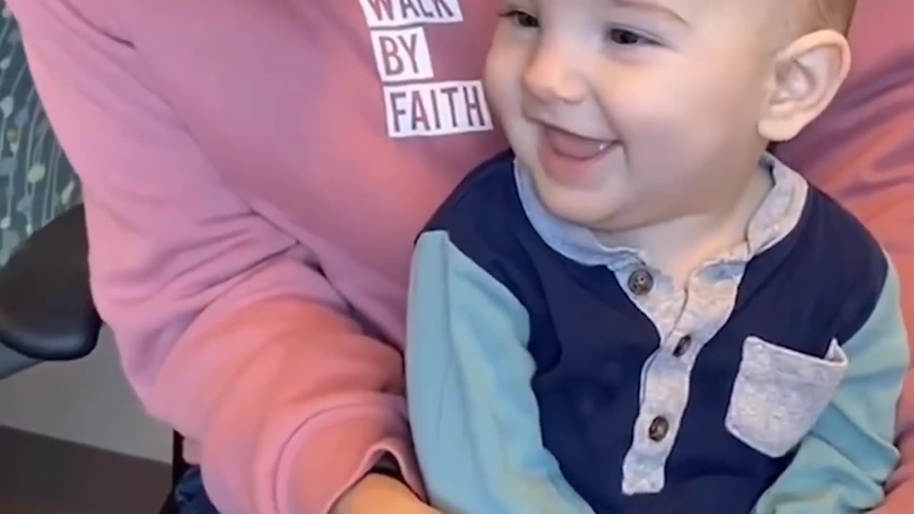 Cute baby hears papa's voice for the first time🥺🥺#shorts #short #kid #baby #newborn