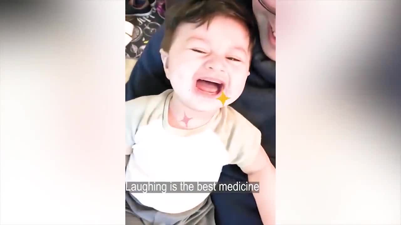 Funniest Moments with Baby Laughing (11)