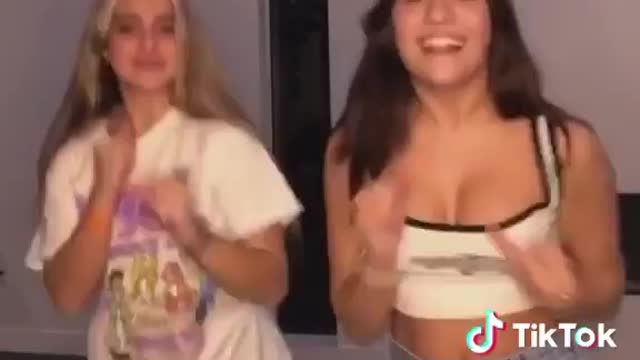 Dance - Two Beautiful Girls Dancing #Shorts