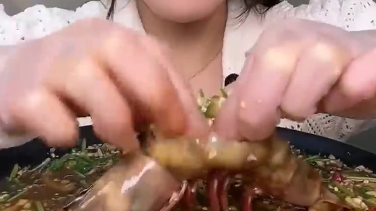 eating shrimp mukbang asmr #asmr #mukbang #china