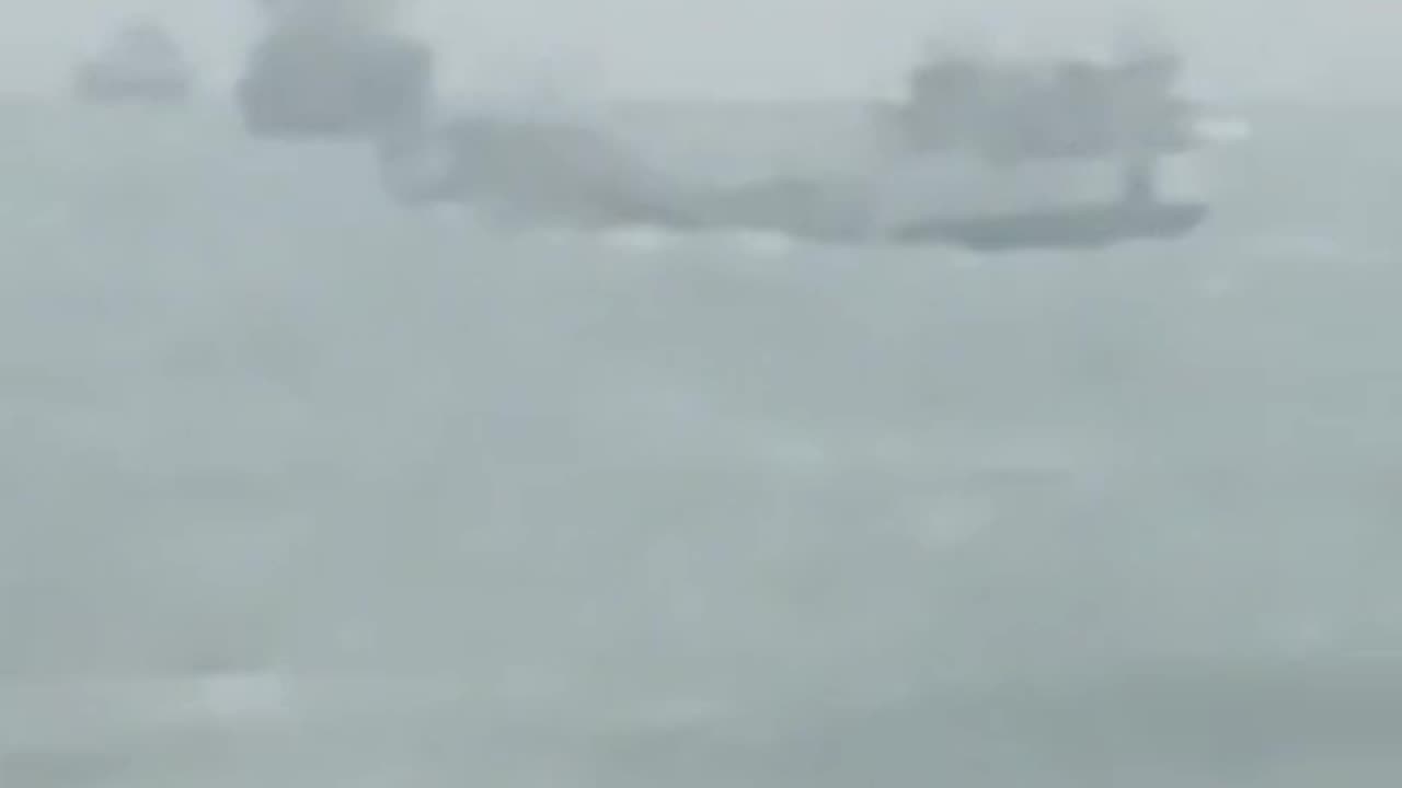 Multiple Russian Oil Tankers Caught in Storm Are Ripped Apart(Kerch Strait)