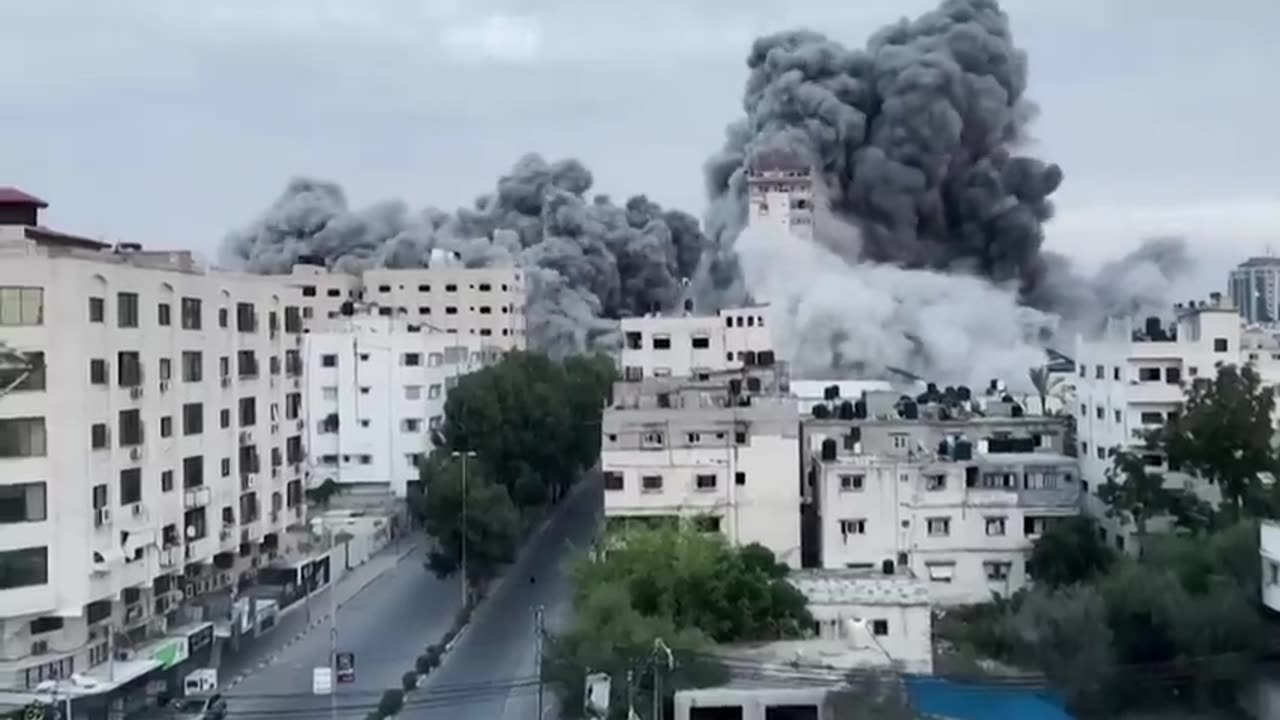 Israel Pounds Gaza--Israel's 200 Targets |Arabs Vs Israel |TAMIL | SKA