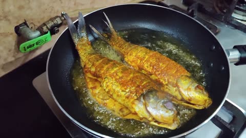 Frying fish € viral video £℅