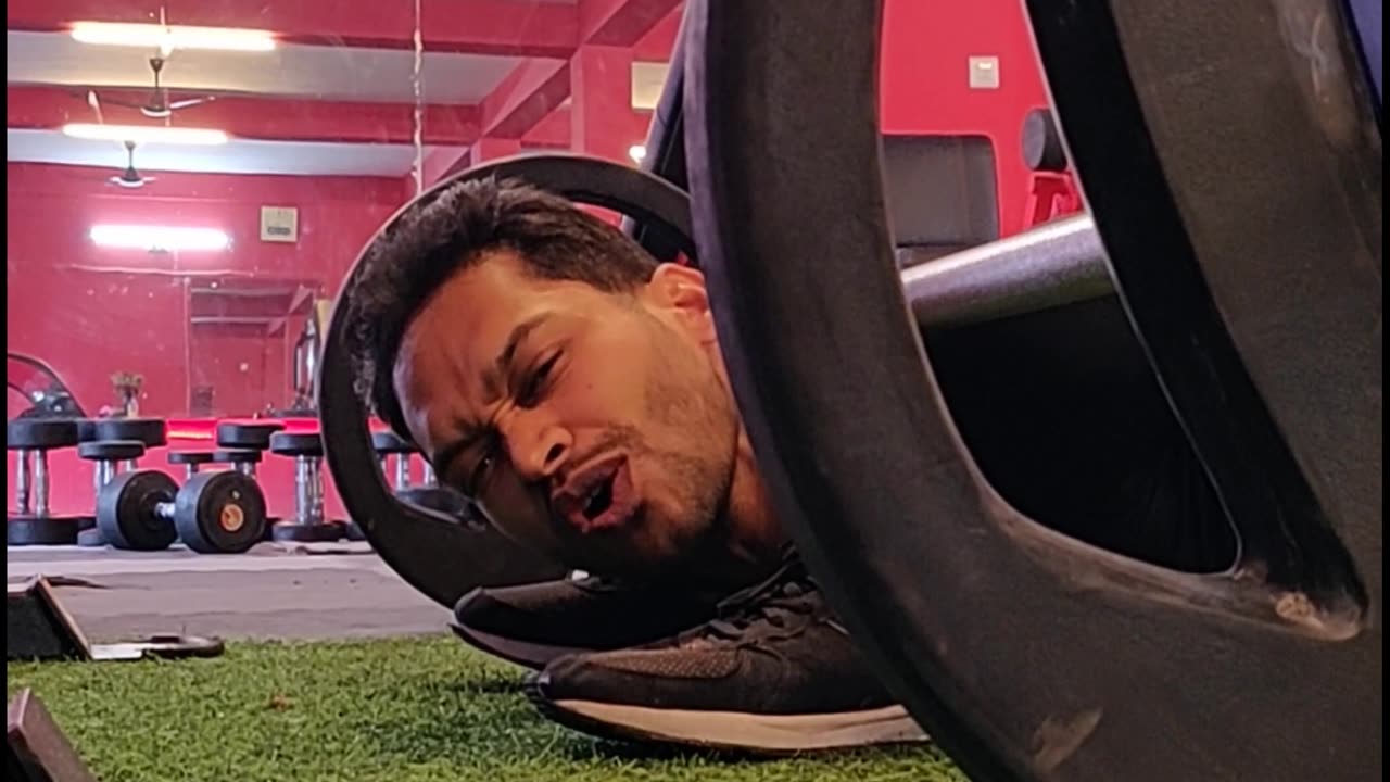 How Deep can u Squat???