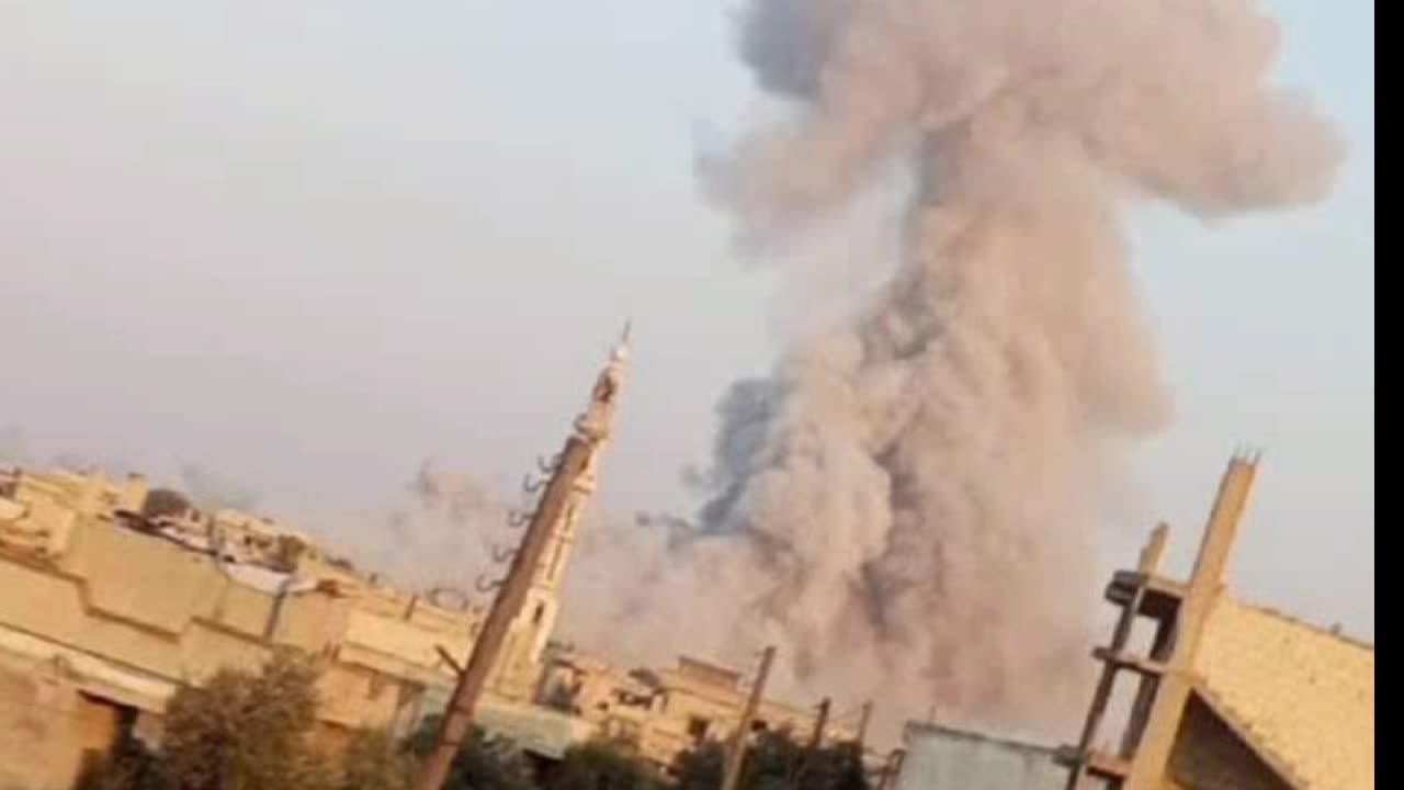 A picture of the attack of Israeli fighters on al-Qasir