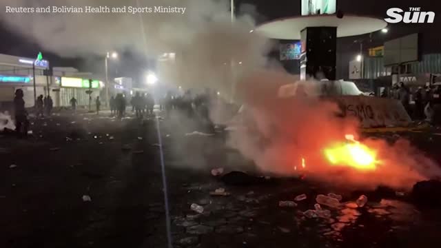 Bolivian police targeted with fireworks as Camacho protests enter sixth day