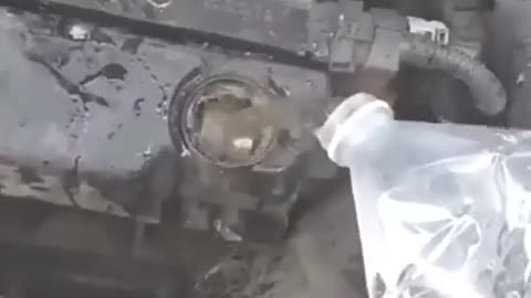 Clean the diesel oil with engine water.