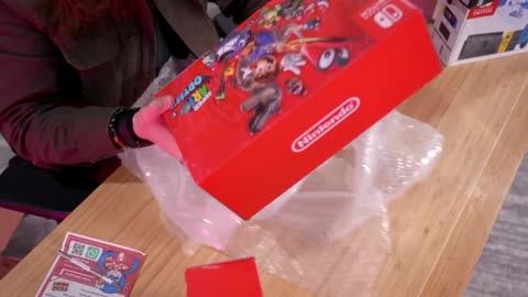 Unboxing Nintendo Stuff