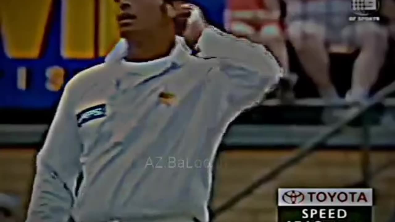 Shoaib Akhtar 154 KM Speed Ball Hit Bastman Hand #cricket #shortviral #trendingvideo