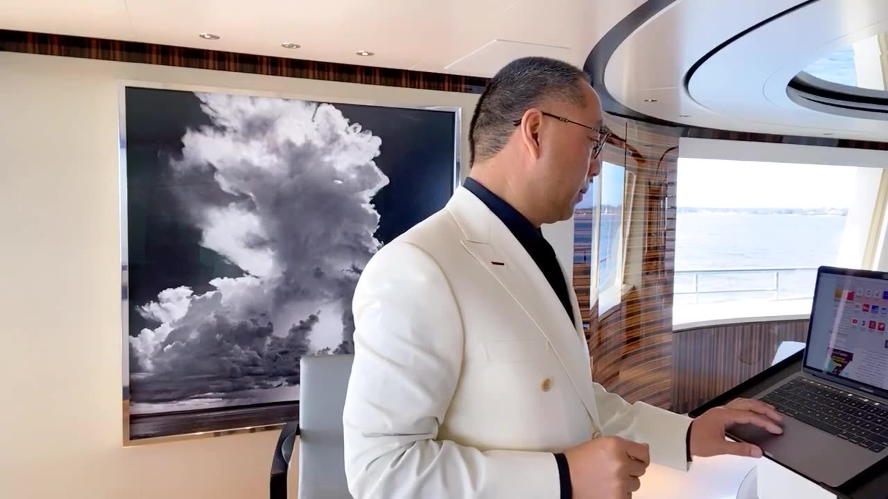 20200321文贵先生直播²：谈我们爱新疆人 决不允许维奸再次绑架新疆同胞！举报维奸！（侧面机位完整版）