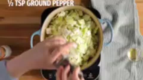 How to Make Smothered Cabbage With Ham