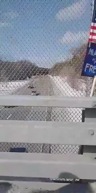 Freedom Convoy USA Plattsburgh,NY to Albany, NY.... and beyond - small clip Part 3
