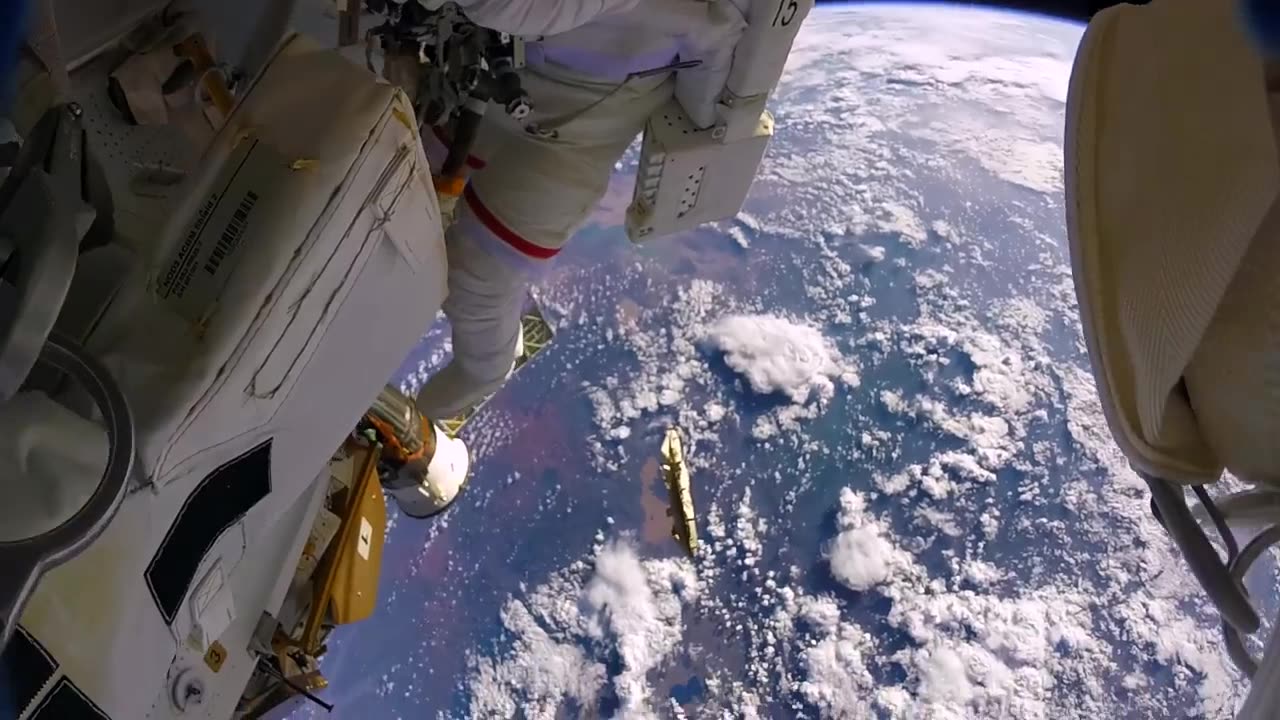 Astronauts lose a shield in space