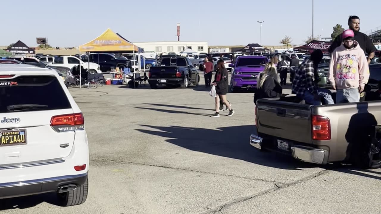 Starting the day at the burnout pit at TRUCKIN MADNESS! #shorts