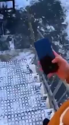 Universal sign for help me (call the police)