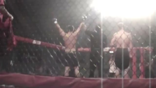 Ben McCabe vs Robbie Dunham 170 lb MMA Fight(no head gear/shin guards in MO)