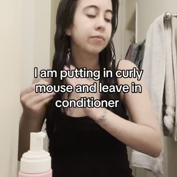 #curlyhair #wavyhair #naturalhair #frizzyhair #haircare #selflove #beauty