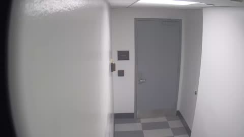 6141RHOBG1G101DStairwayLobbyEntry_2021-01-06_20h00min03s817ms.mp4