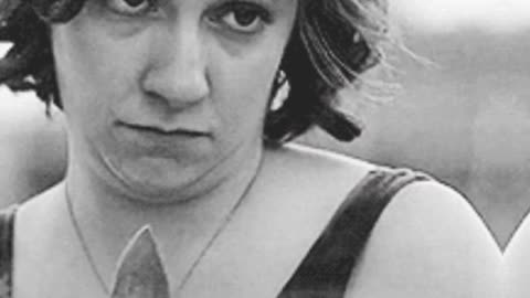 "Lena Dunham's Unbreakable Bond with Taylor Swift!"